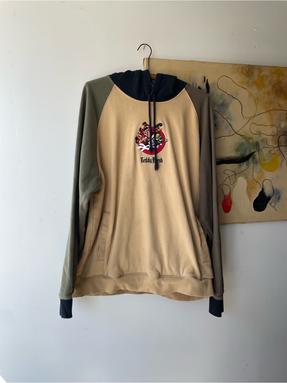 Teddy Fresh x Looney Tunes Colorblock Hoodie Sand 3XL